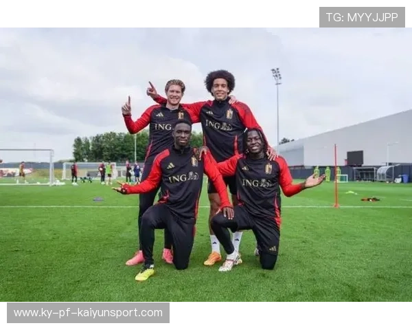 德布劳内、加维、卡瓦哈尔缺席，球队战术调整，德布劳内和维特塞尔