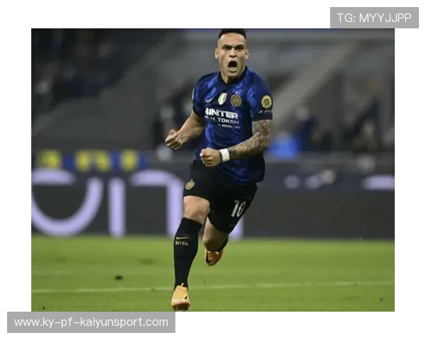 劳塔罗利用身体对抗抢下关键射门点，国际米兰进攻愈加强势