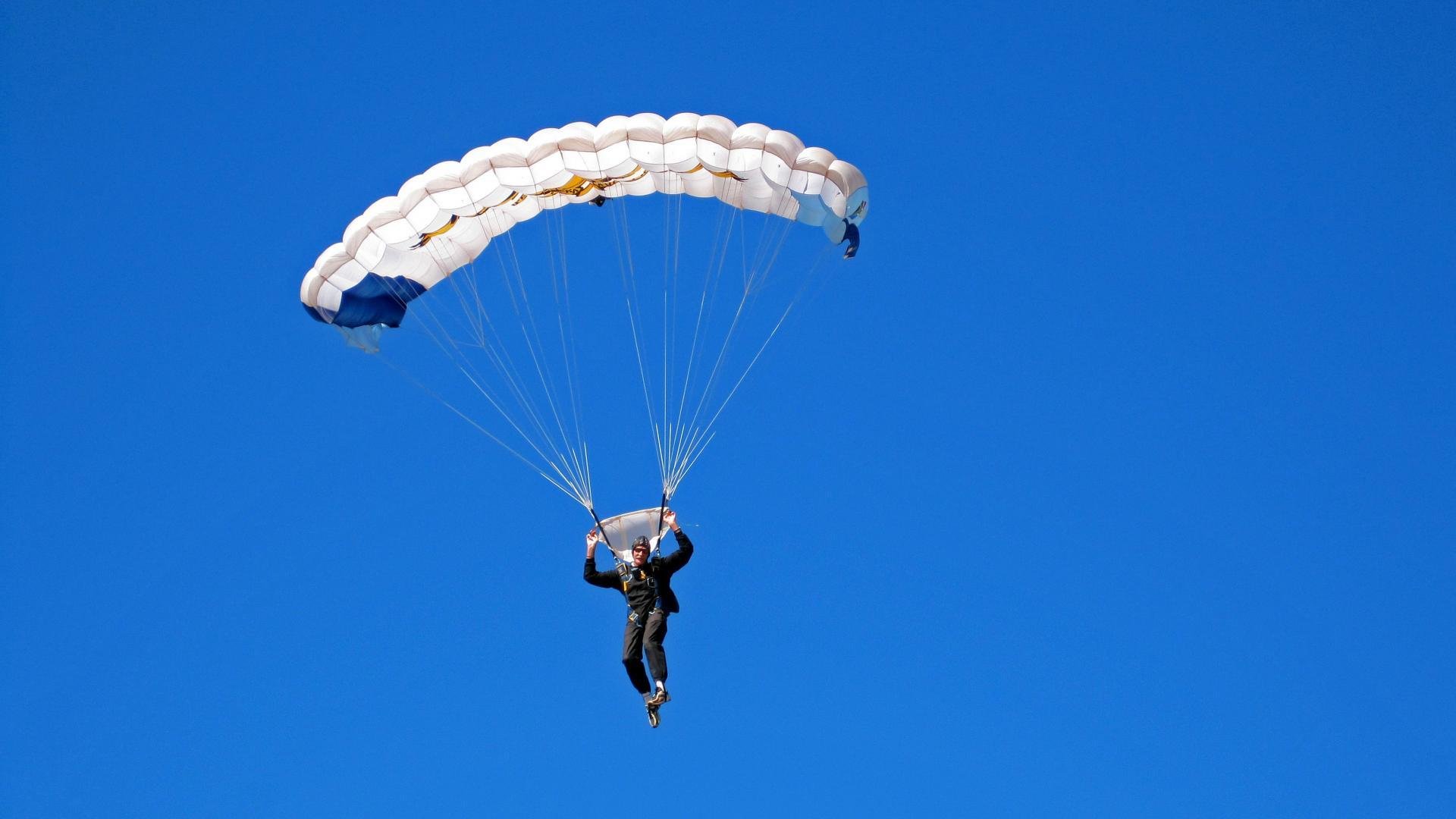 开云中国-技术趋势：澳德蝶泳更趋自动化节奏，奥运蝶泳表演